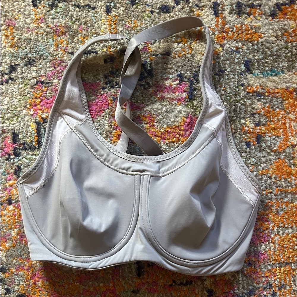 Athleta Gray Sports Bra size 32D EUC